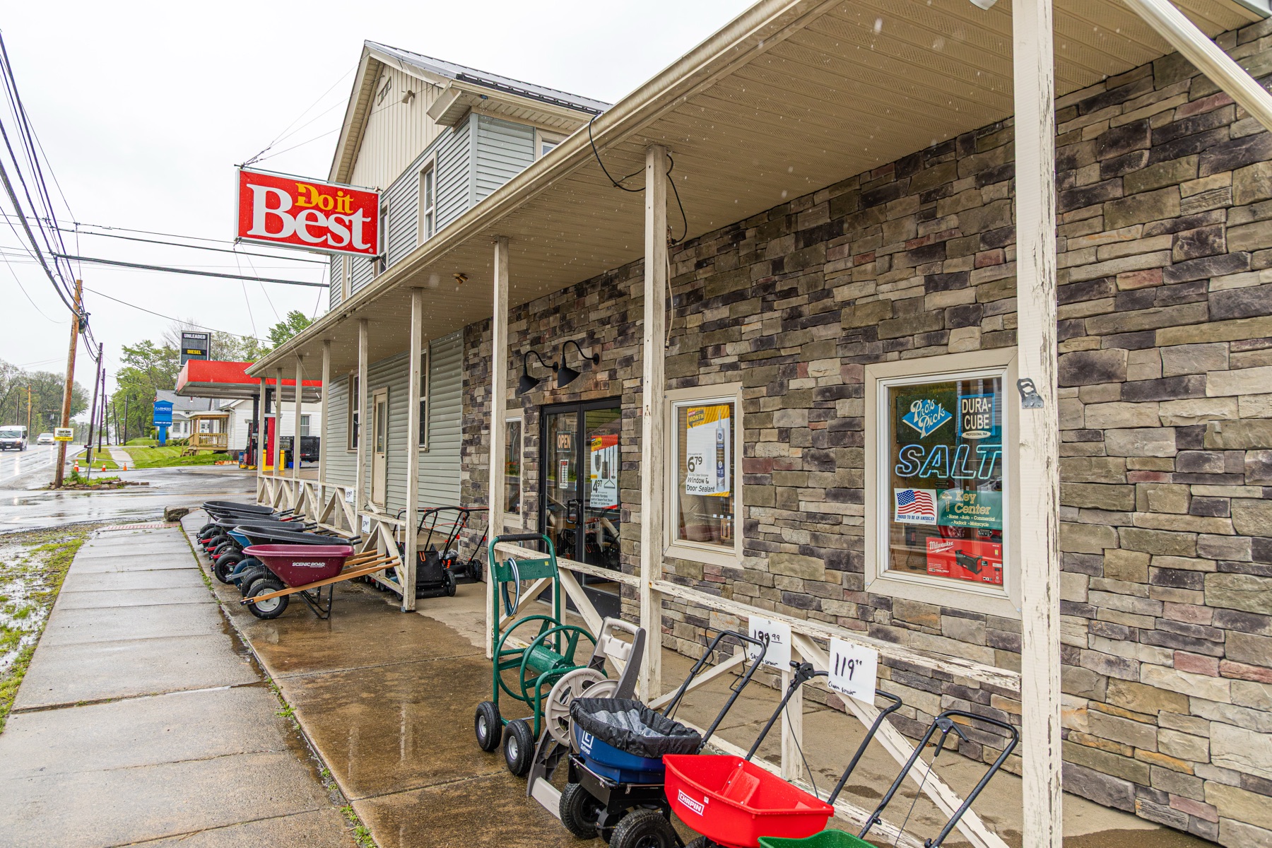 The front of Damascus Hardware on a rainy morning